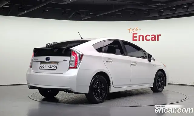 Toyota Prius 2013 1.8 АКПП, миниатюра 2