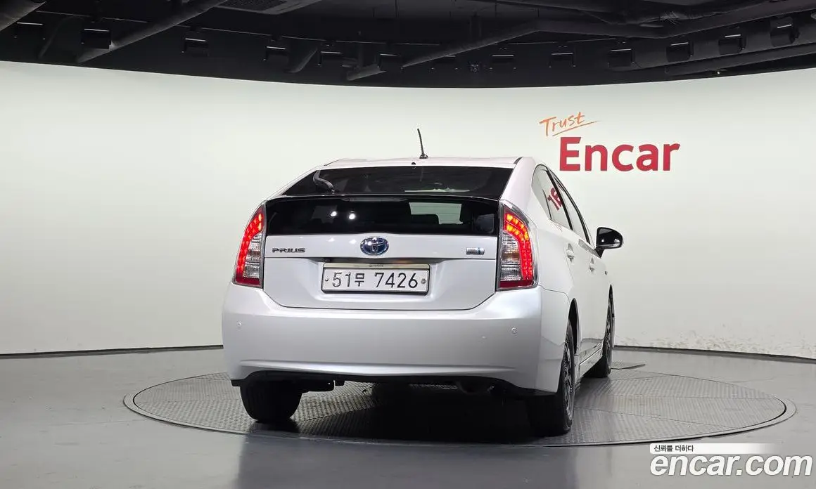 Toyota Prius 2013 1.8 АКПП, фото 4