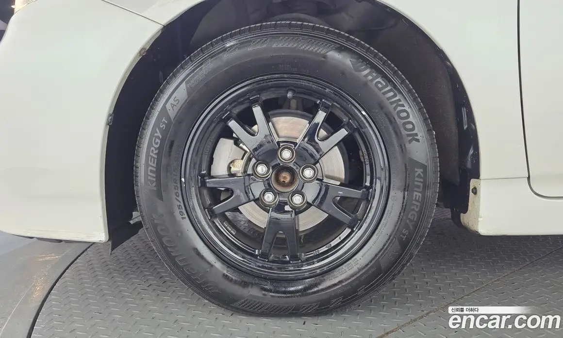 Toyota Prius 2013 1.8 АКПП, фото 5