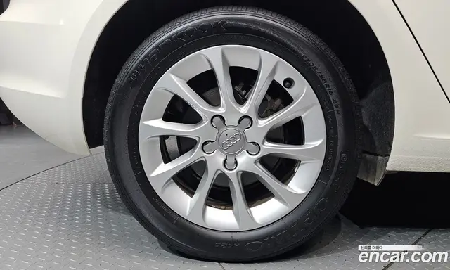 Audi A3 2015 1.6 АКПП, миниатюра 5