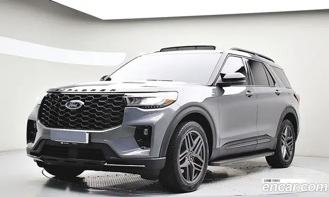 Ford Explorer, 2025, 11 923 км
