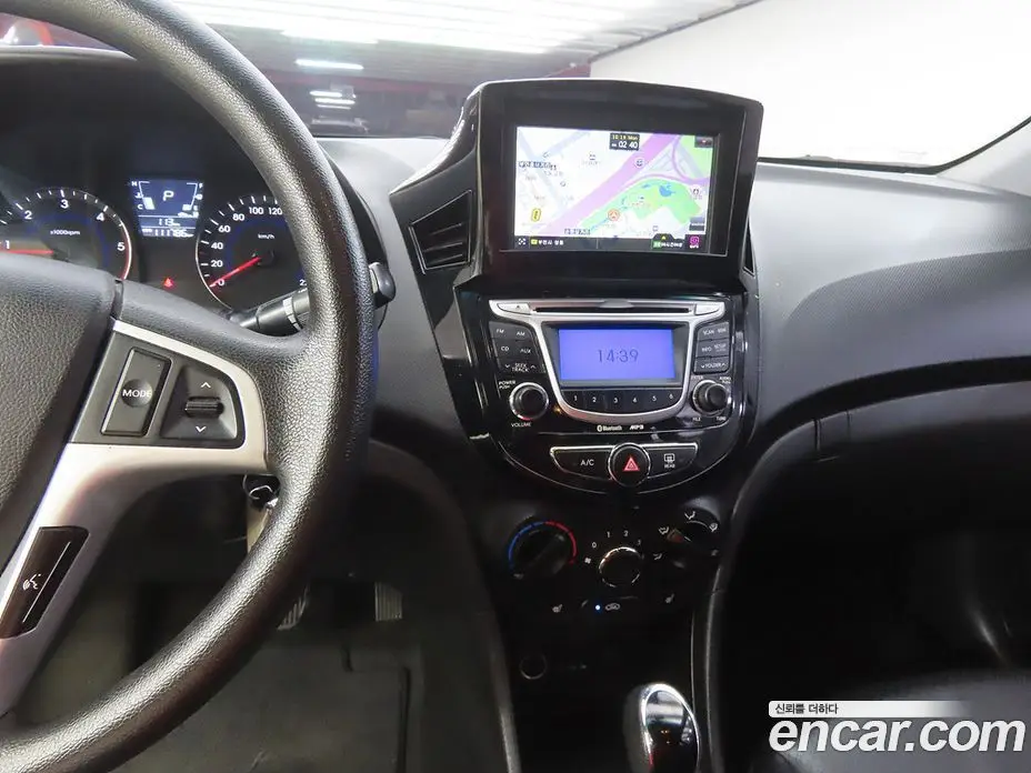 Hyundai Accent 2012 1.6 АКПП, фото 10