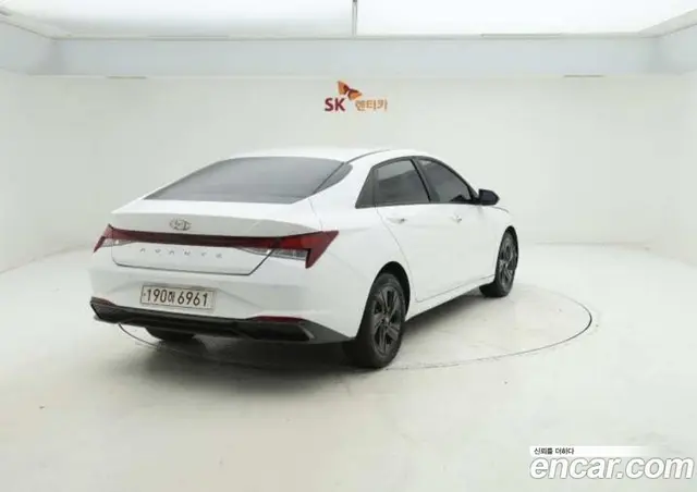 Hyundai Avante 2023 1.6 АКПП, миниатюра 3