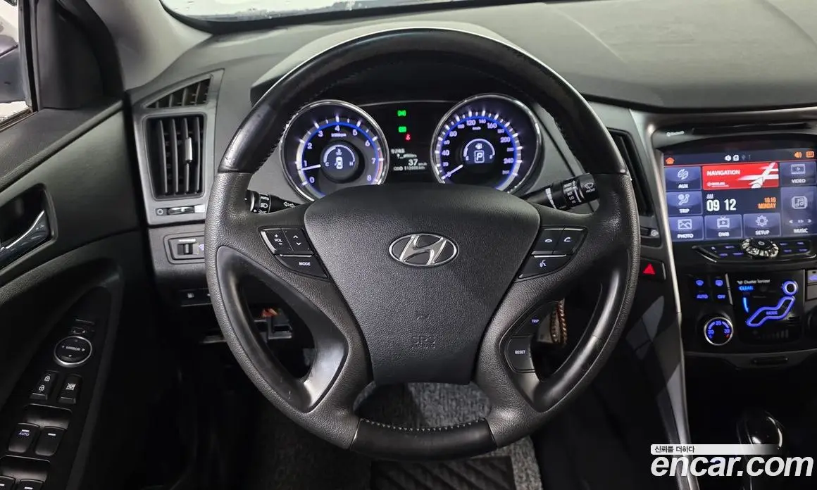 Hyundai Sonata 2012 2.0 АКПП, фото 14