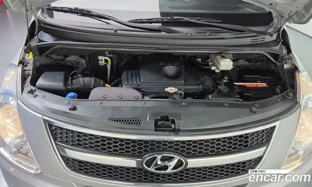 Hyundai Starex 2015 2.5 АКПП, миниатюра 6