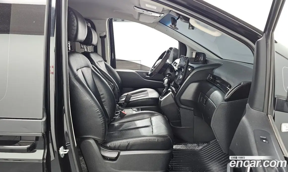 Hyundai Staria 2022 2.2 АКПП, фото 16