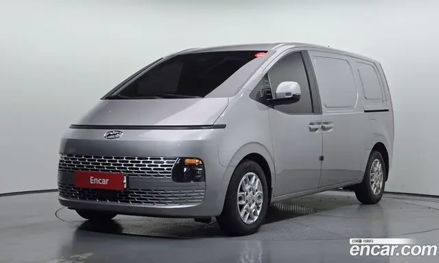 Hyundai Staria, 2022, 244 015 км