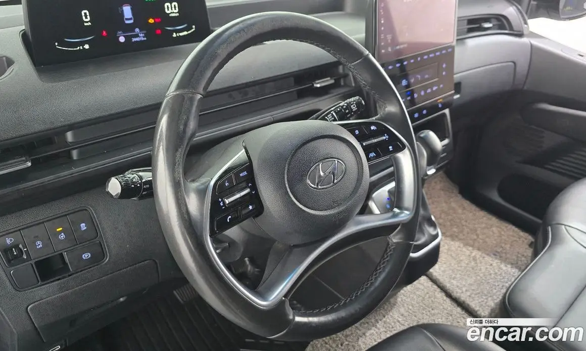 Hyundai Staria 2022 2.2 АКПП, фото 17