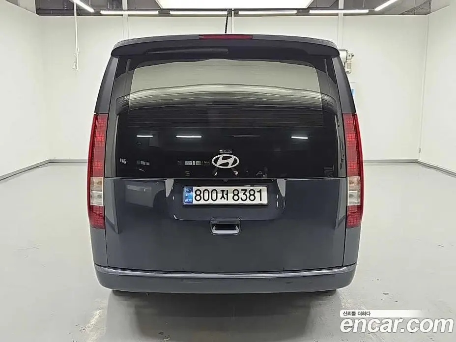 Hyundai Staria 2024 3.5 АКПП, фото 3