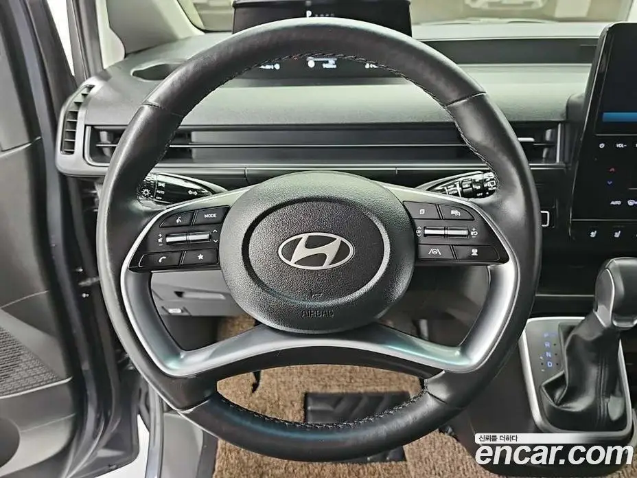 Hyundai Staria 2024 3.5 АКПП, фото 9