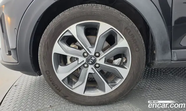 Kia Stonic 2018 1.6 АКПП, миниатюра 5