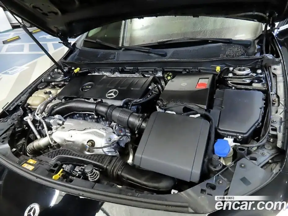 Mercedes-Benz A-Class 2019 2.0 АКПП, фото 19