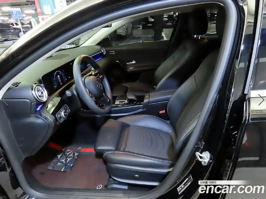 Mercedes-Benz A-Class 2019 2.0 АКПП, фото 6