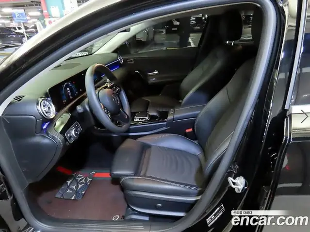 Mercedes-Benz A-Class 2019 2.0 АКПП, миниатюра 6