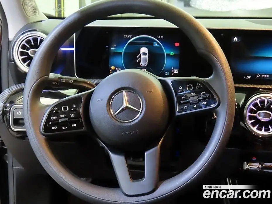 Mercedes-Benz A-Class 2019 2.0 АКПП, фото 8