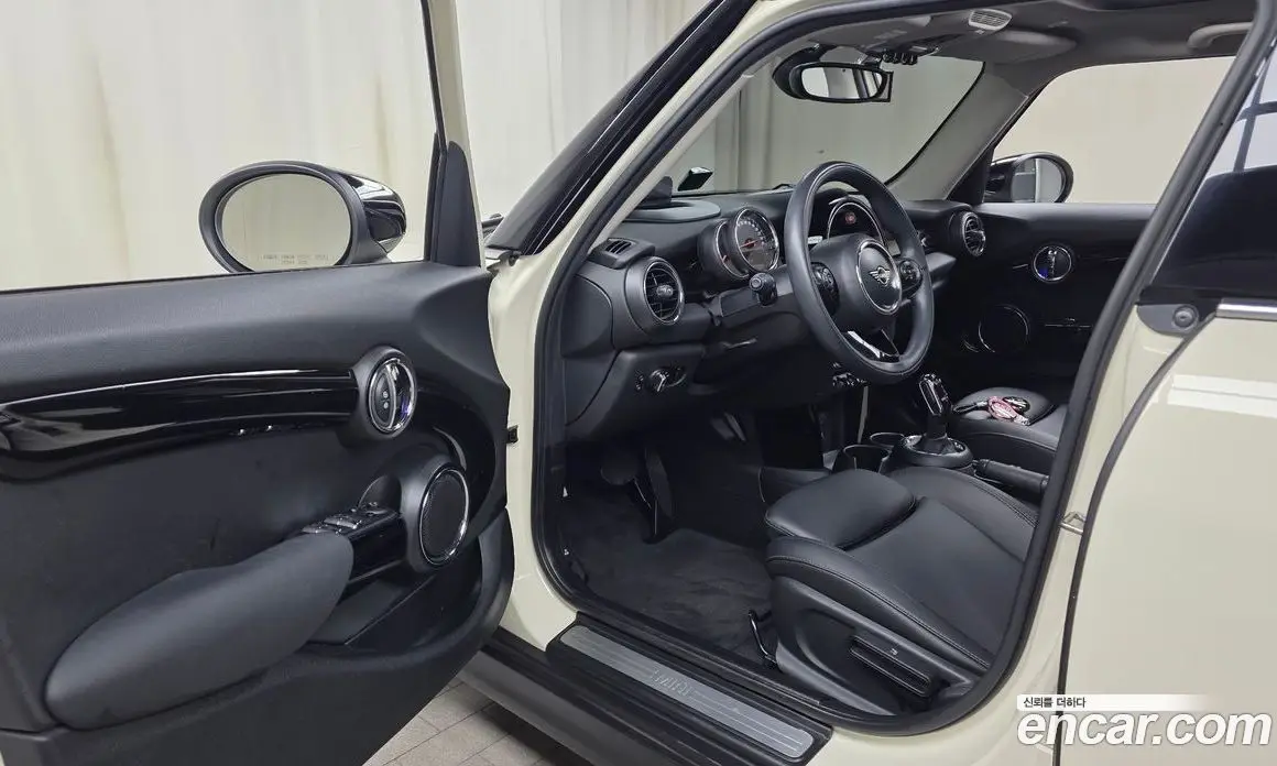 Mini Cooper 2019 1.5 АКПП, фото 13