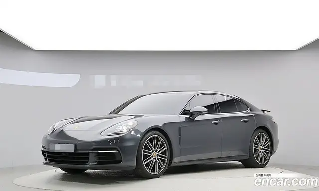 Porsche Panamera 2018 3.0 АКПП, миниатюра 3