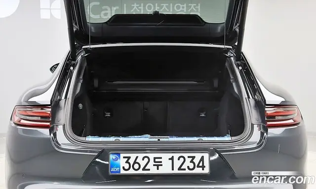 Porsche Panamera 2018 3.0 АКПП, миниатюра 8