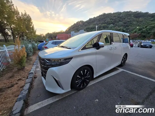 Toyota Alphard 2025 2.5 АКПП, миниатюра 2