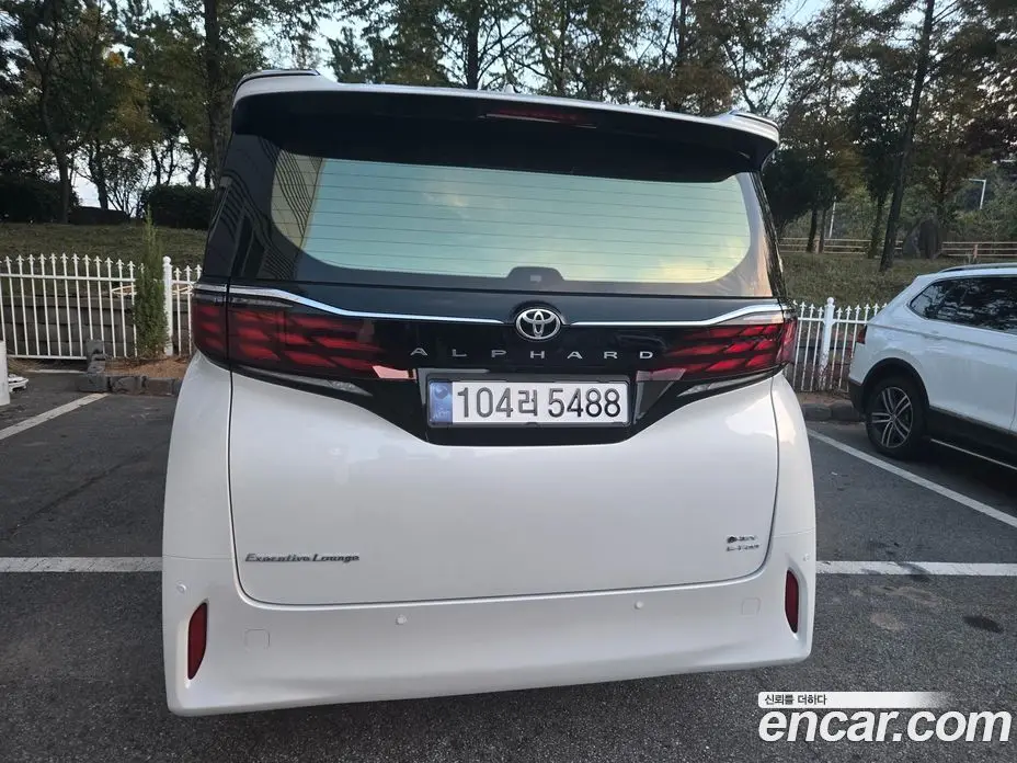 Toyota Alphard 2025 2.5 АКПП, фото 6