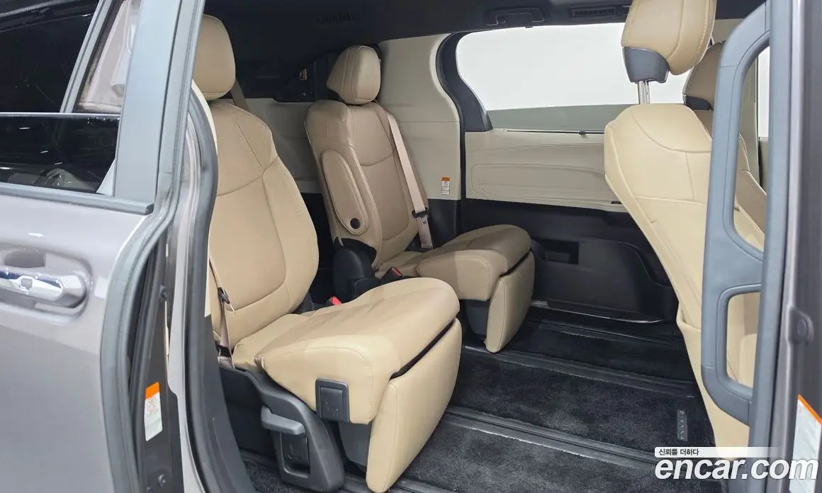 Toyota Sienna 2024 2.5 АКПП, фото 17