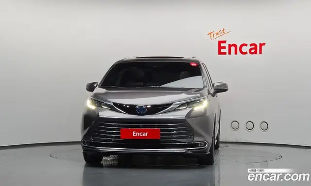 Toyota Sienna 2024 2.5 АКПП, миниатюра 3