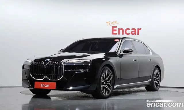 BMW i7, 2023, 54 141 км
