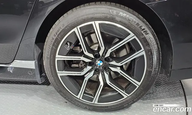 BMW i7 2023 0.3 АКПП, миниатюра 7