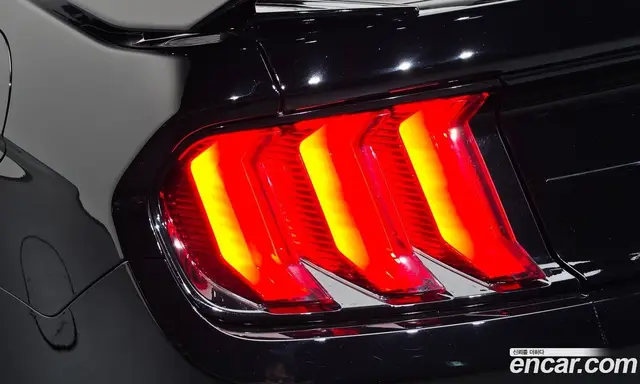 Ford Mustang 2019 2.3 АКПП, миниатюра 9