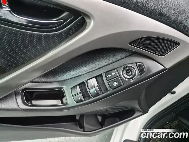 Hyundai Avante 2012 1.6 АКПП, миниатюра 11