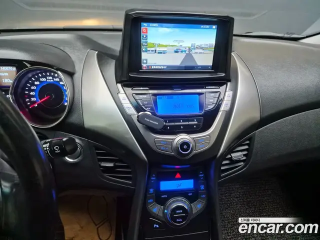 Hyundai Avante 2012 1.6 АКПП, миниатюра 8