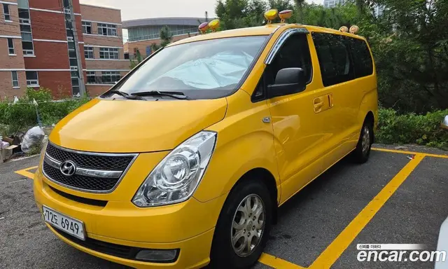 Hyundai Starex 2009 2.5 АКПП, миниатюра 3