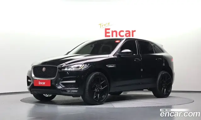 Jaguar F-Pace, 2017, 121 128 км