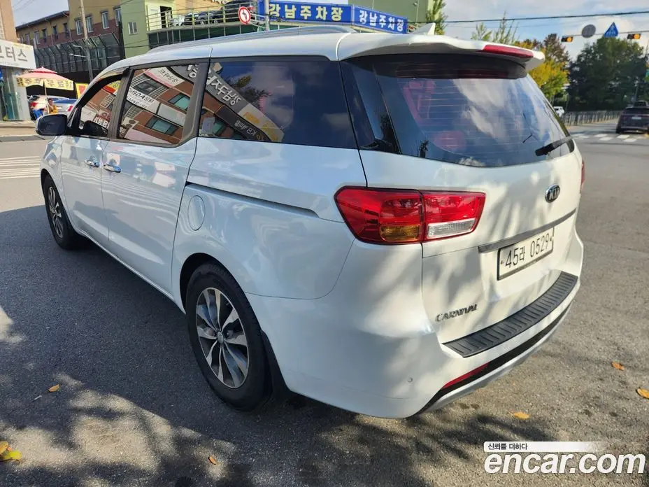 Kia Carnival 2015 2.2 АКПП, фото 5 Kia Carnival 2015 2.2 АКПП, фото 5