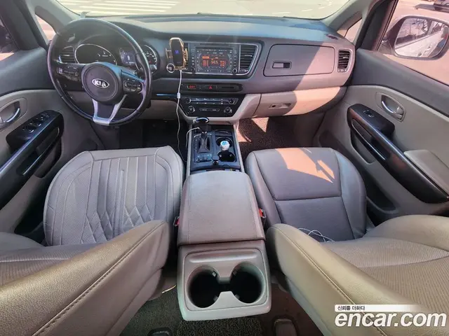 Kia Carnival 2015 2.2 АКПП, миниатюра 6 Kia Carnival 2015 2.2 АКПП, миниатюра 6