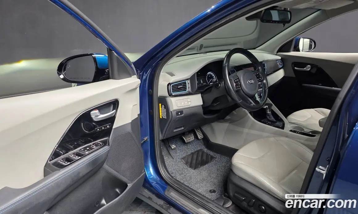 Kia Niro 2017 1.6 АКПП, фото 13
