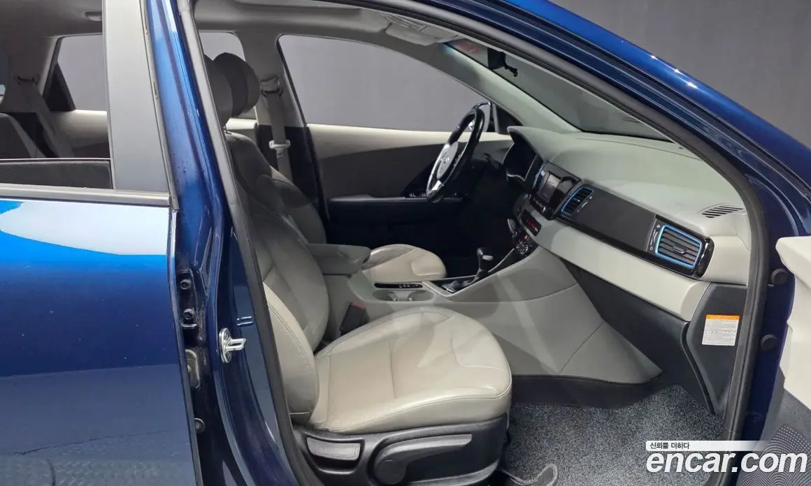 Kia Niro 2017 1.6 АКПП, фото 17