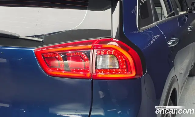 Kia Niro 2017 1.6 АКПП, миниатюра 9