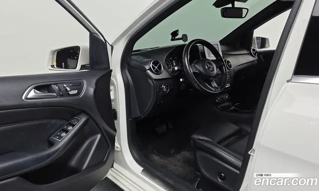 Mercedes-Benz B-Class 2017 2.1 АКПП, миниатюра 10