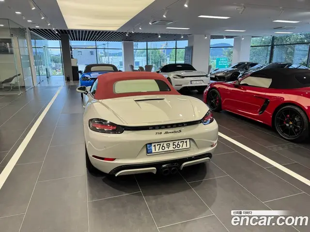 Porsche 718 2020 2.5 АКПП, миниатюра 4 Porsche 718 2020 2.5 АКПП, миниатюра 4