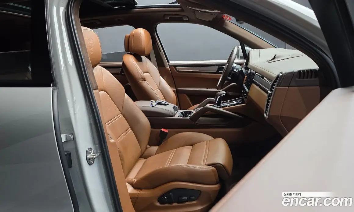 Porsche Cayenne 2023 3.0 АКПП, фото 16