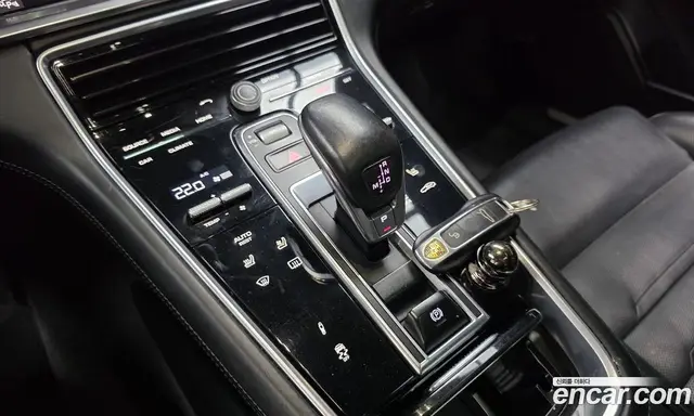 Porsche Panamera 2018 3.0 АКПП, миниатюра 11