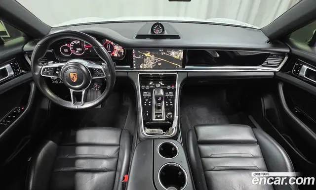 Porsche Panamera 2018 3.0 АКПП, миниатюра 9