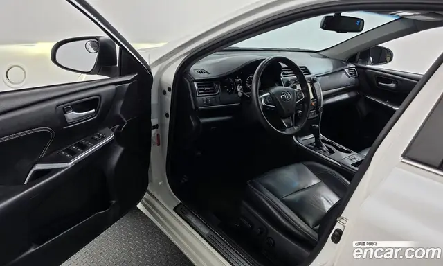 Toyota Camry 2016 2.5 АКПП, миниатюра 10
