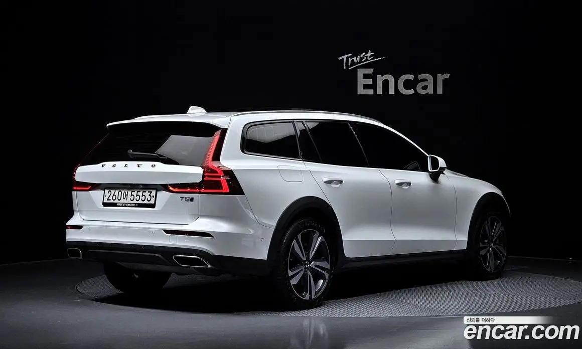 Volvo V60 2019 2.0 АКПП, фото 2 Volvo V60 2019 2.0 АКПП, фото 2