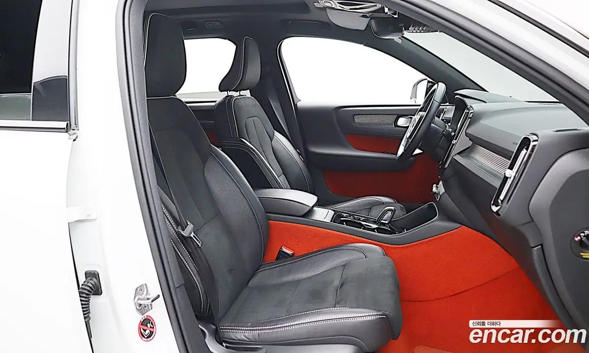 Volvo XC40 2021 2.0 АКПП, фото 18