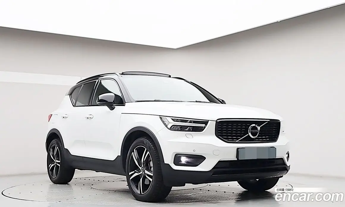 Volvo XC40 2021 2.0 АКПП, фото 3