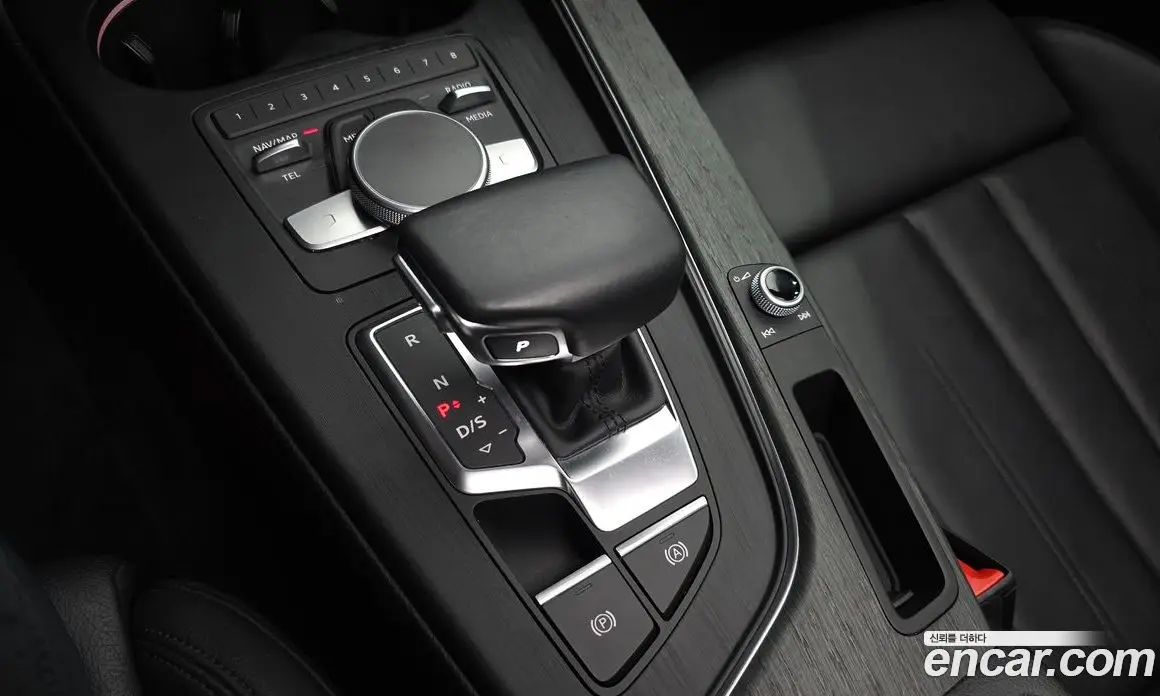 Audi A4 2019 2.0 АКПП, фото 11