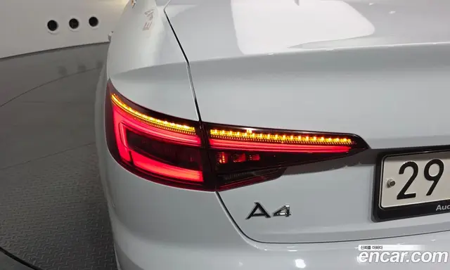 Audi A4 2019 2.0 АКПП, миниатюра 8
