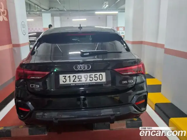 Audi Q3 2022 2.0 АКПП, миниатюра 3
